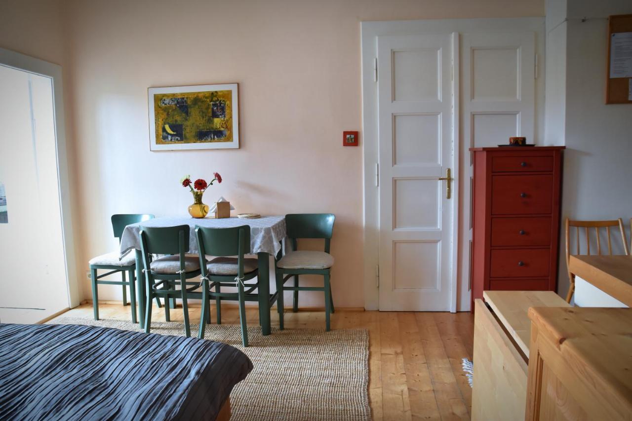 Family Apartment Pisek City Centre Ii. エクステリア 写真